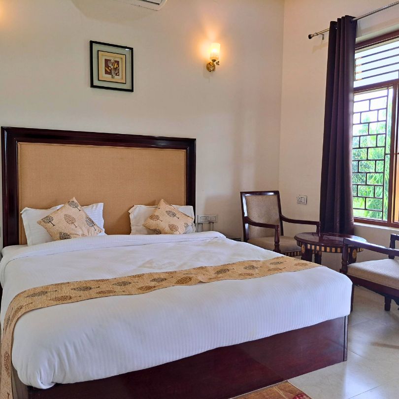 Brown And White Modern Online Hotel Booking Instagram Post (9)